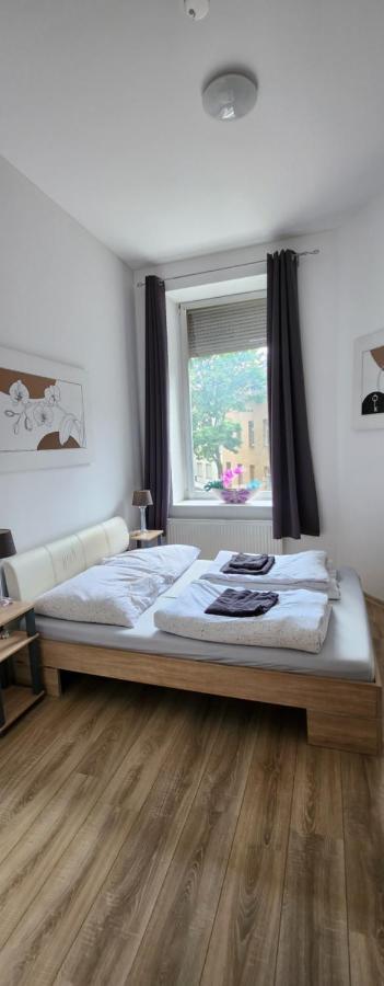 Elena Flat Orchidee Duisburg Zentrum Exterior photo